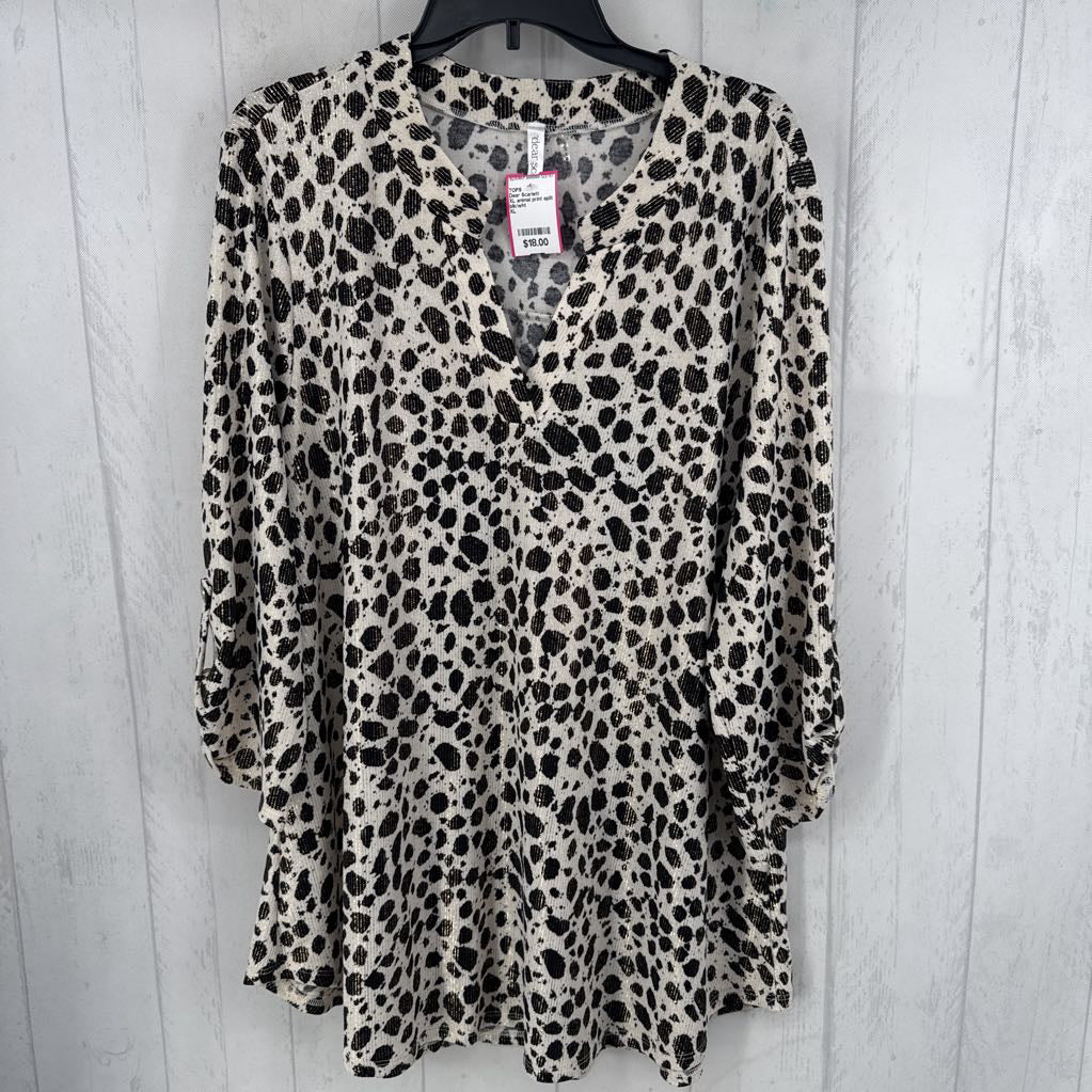 XL animal print split neck 3/4 slv top