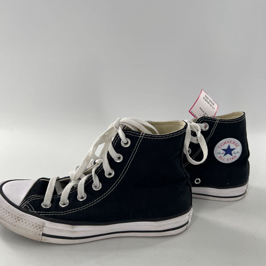 6 lace-up hi-top sneaker
