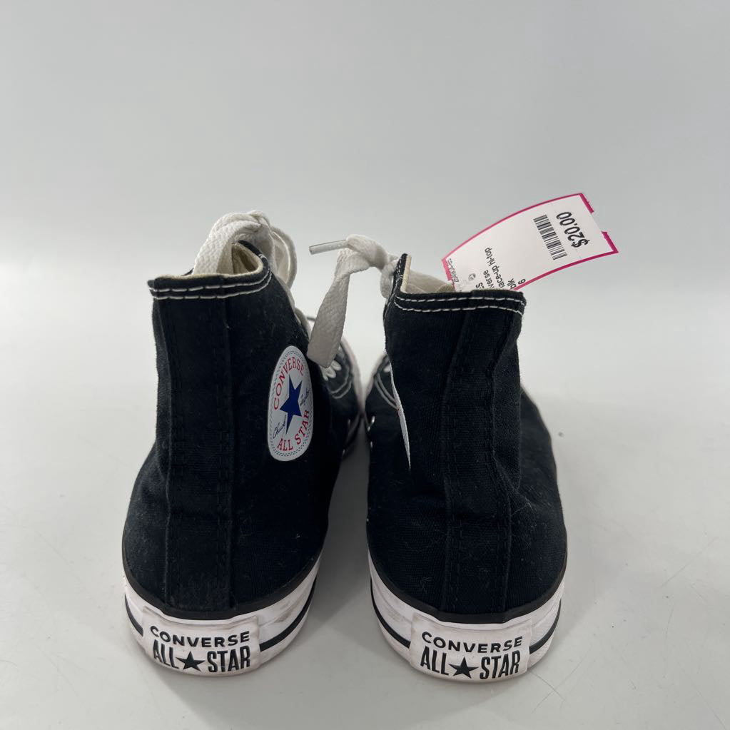 6 lace-up hi-top sneaker