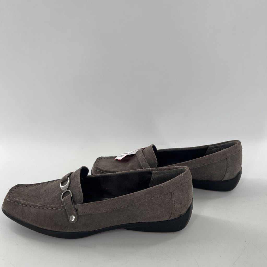 8 suede loafer