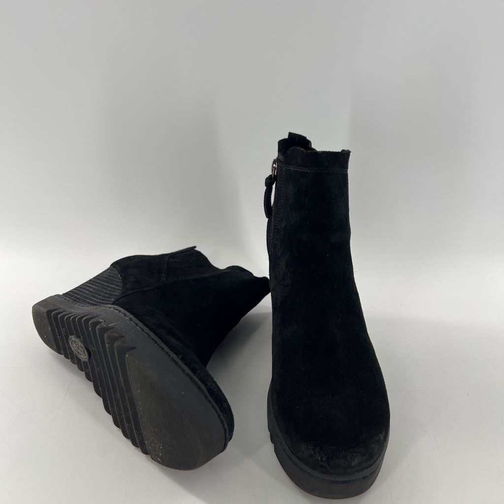 10 vwedge heel ankle boot