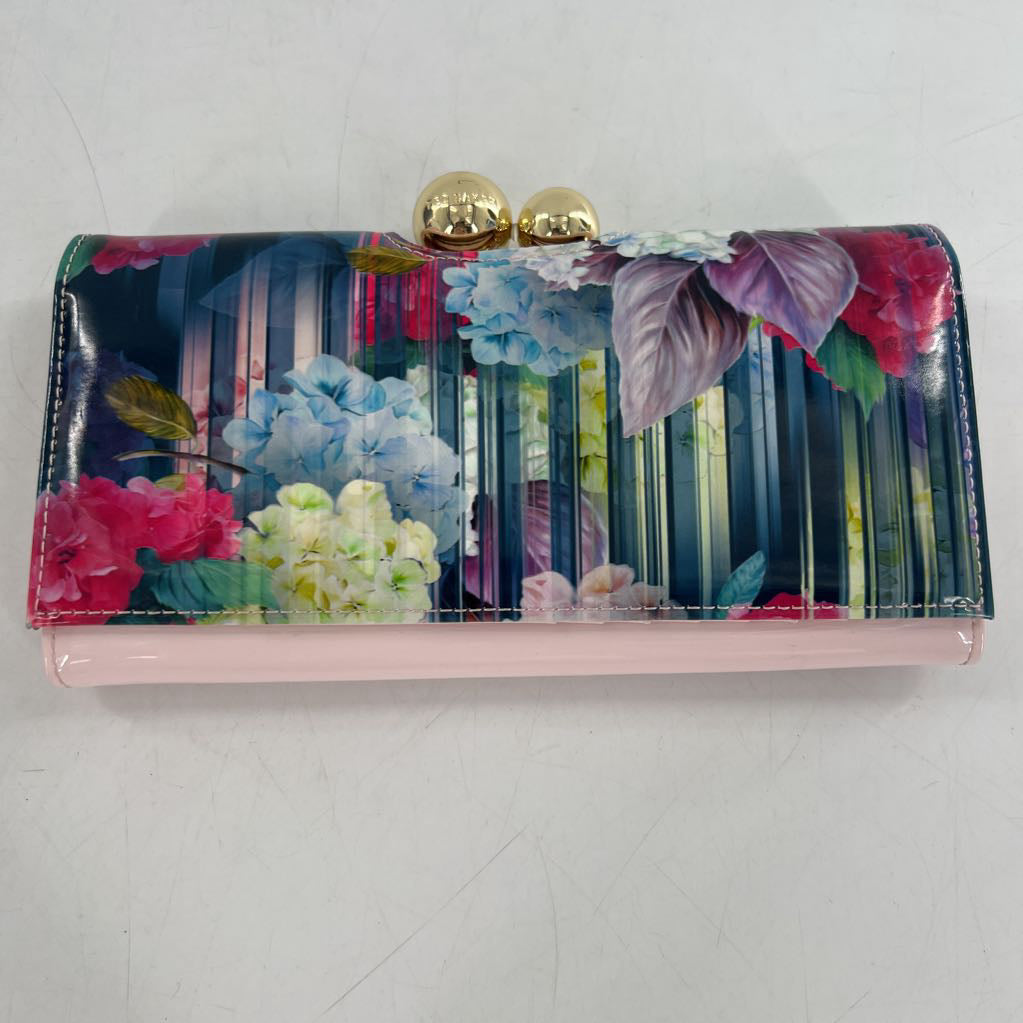 patent bouquet design floral bobble matinee wallet/clutch