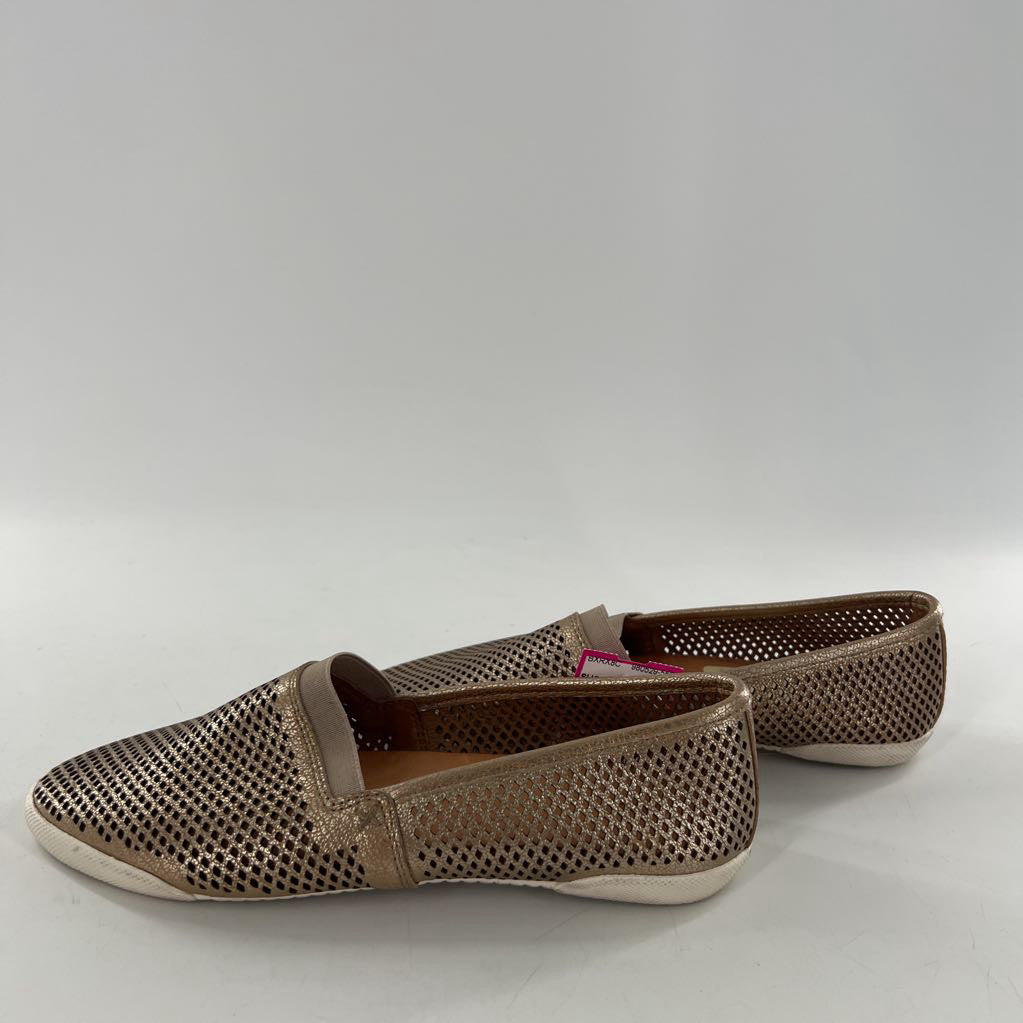 7 metallic perforated slip-on loafer