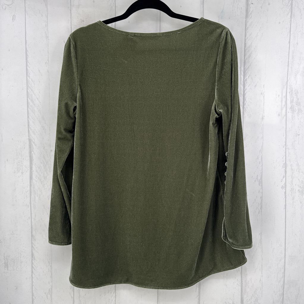 M velvet button front l/s top