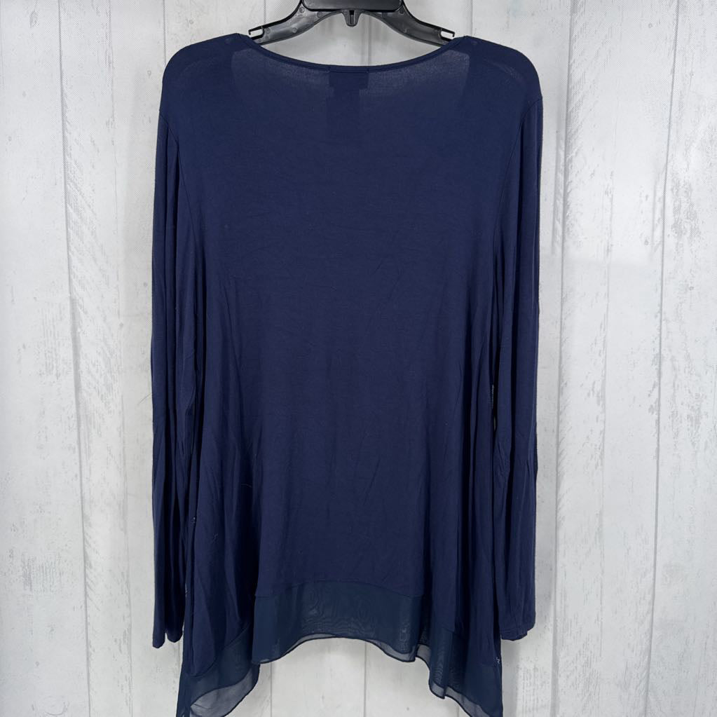L embelished medalion 3/4 slv tee