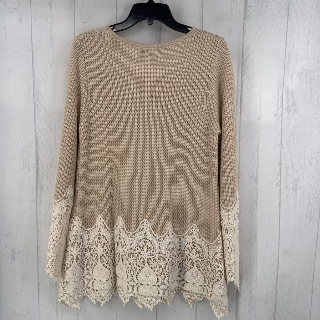 L lace hem sweater