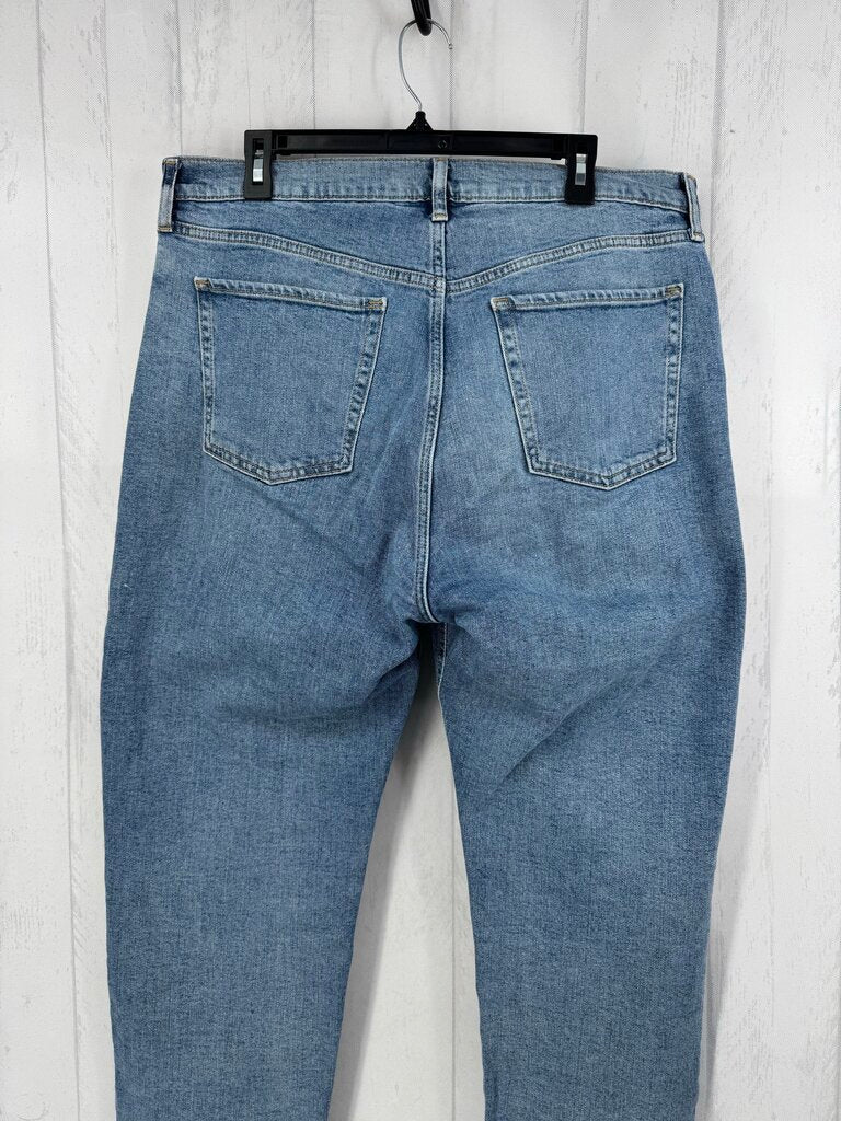 16 hi-rise straight leg jean