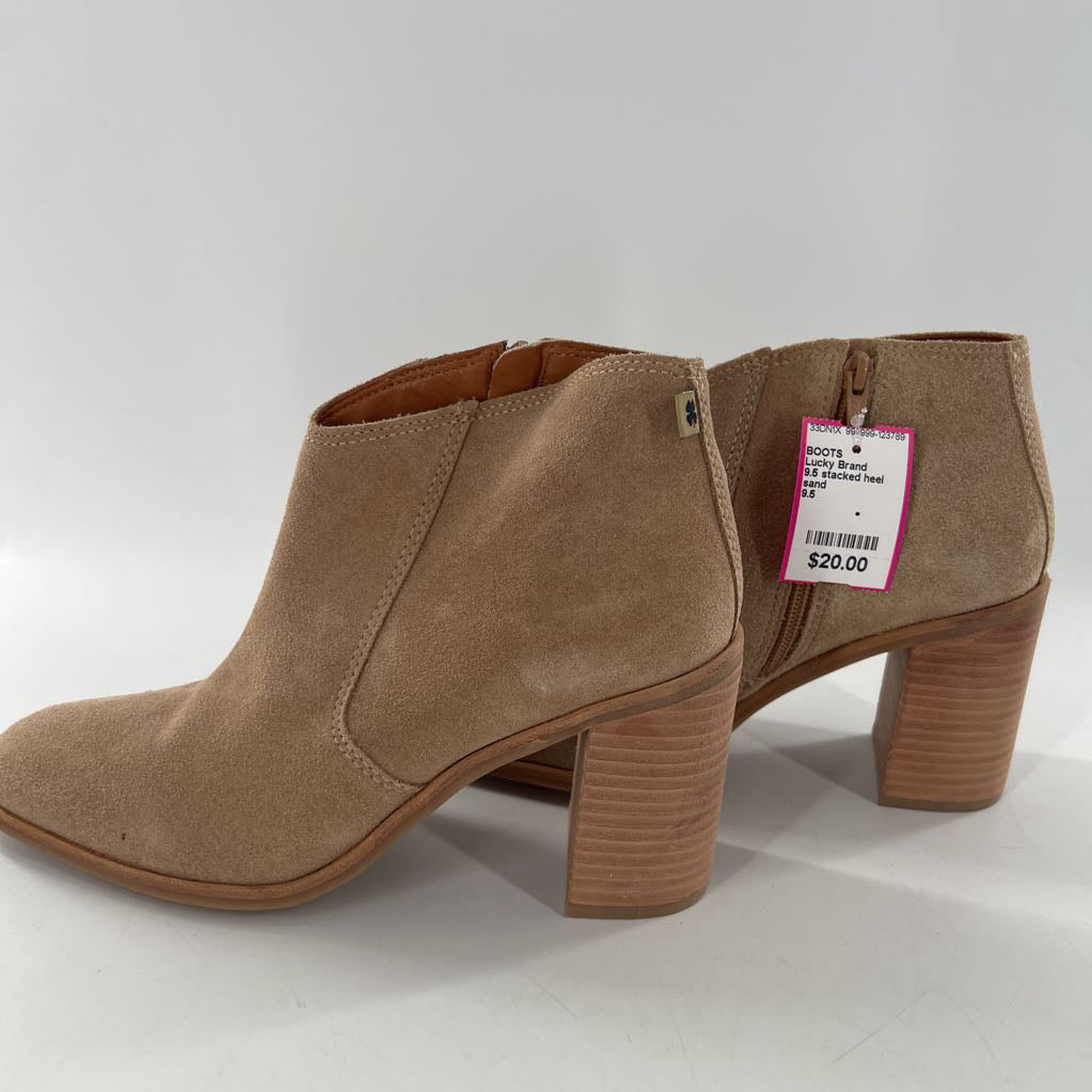 9.5 stacked heel side zip ankle boots