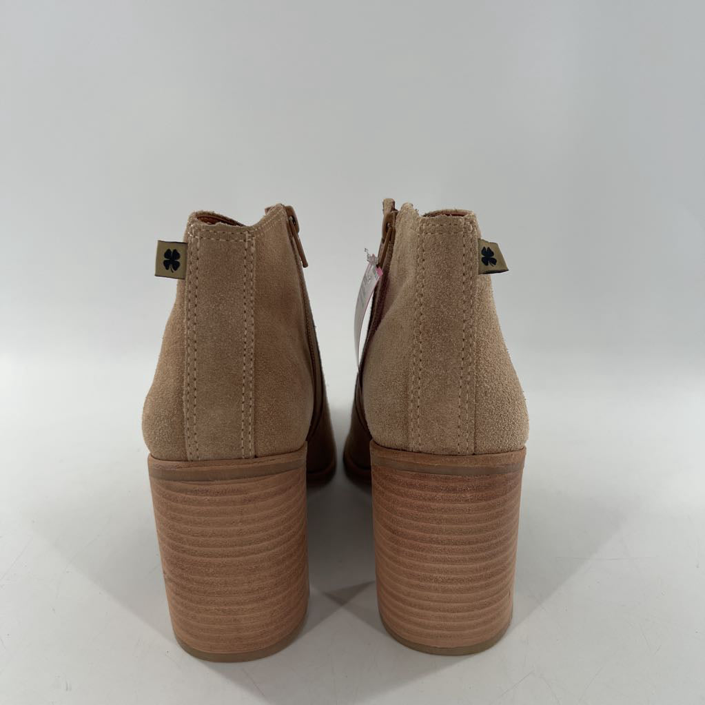 9.5 stacked heel side zip ankle boots