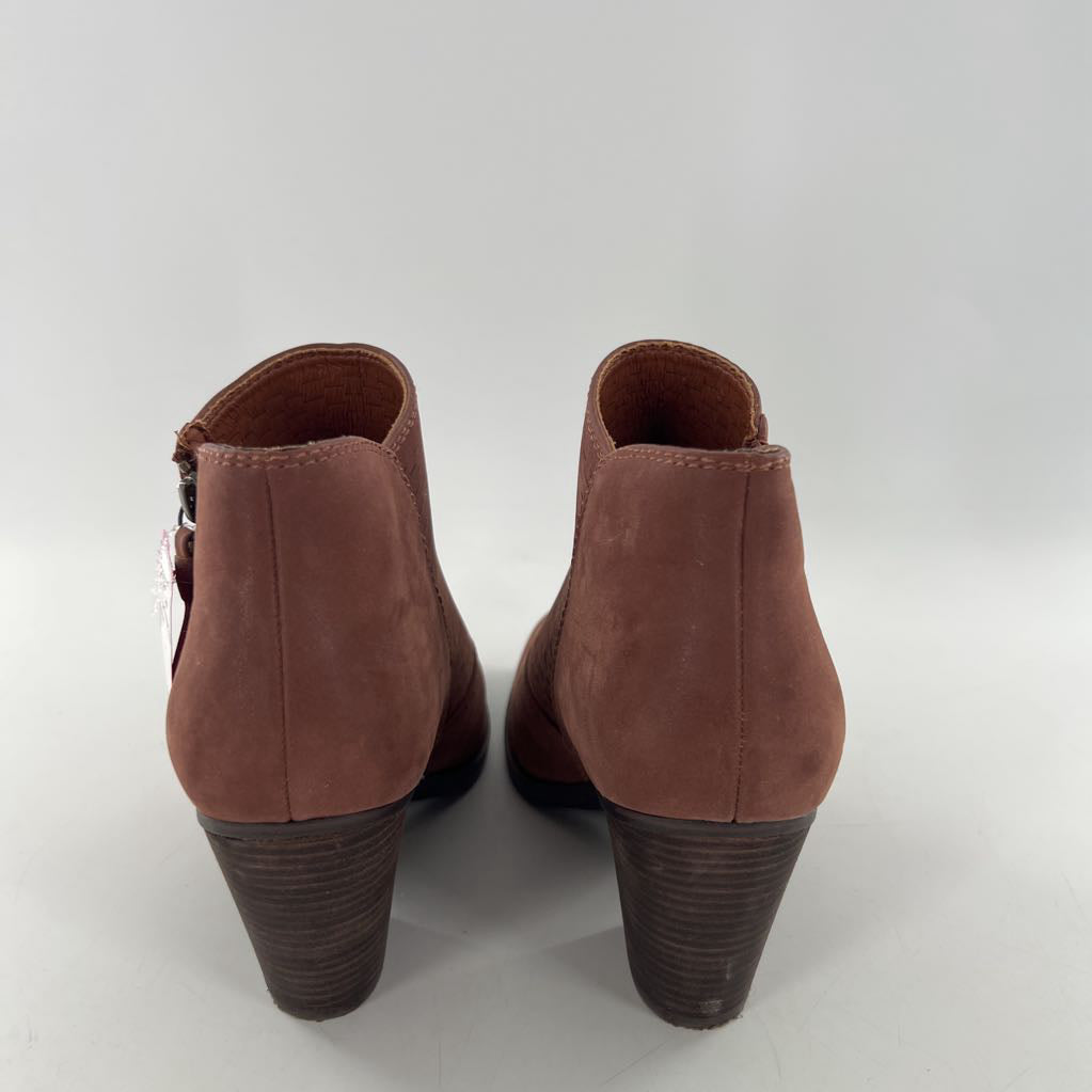7.5 perforated side zip ankle boots