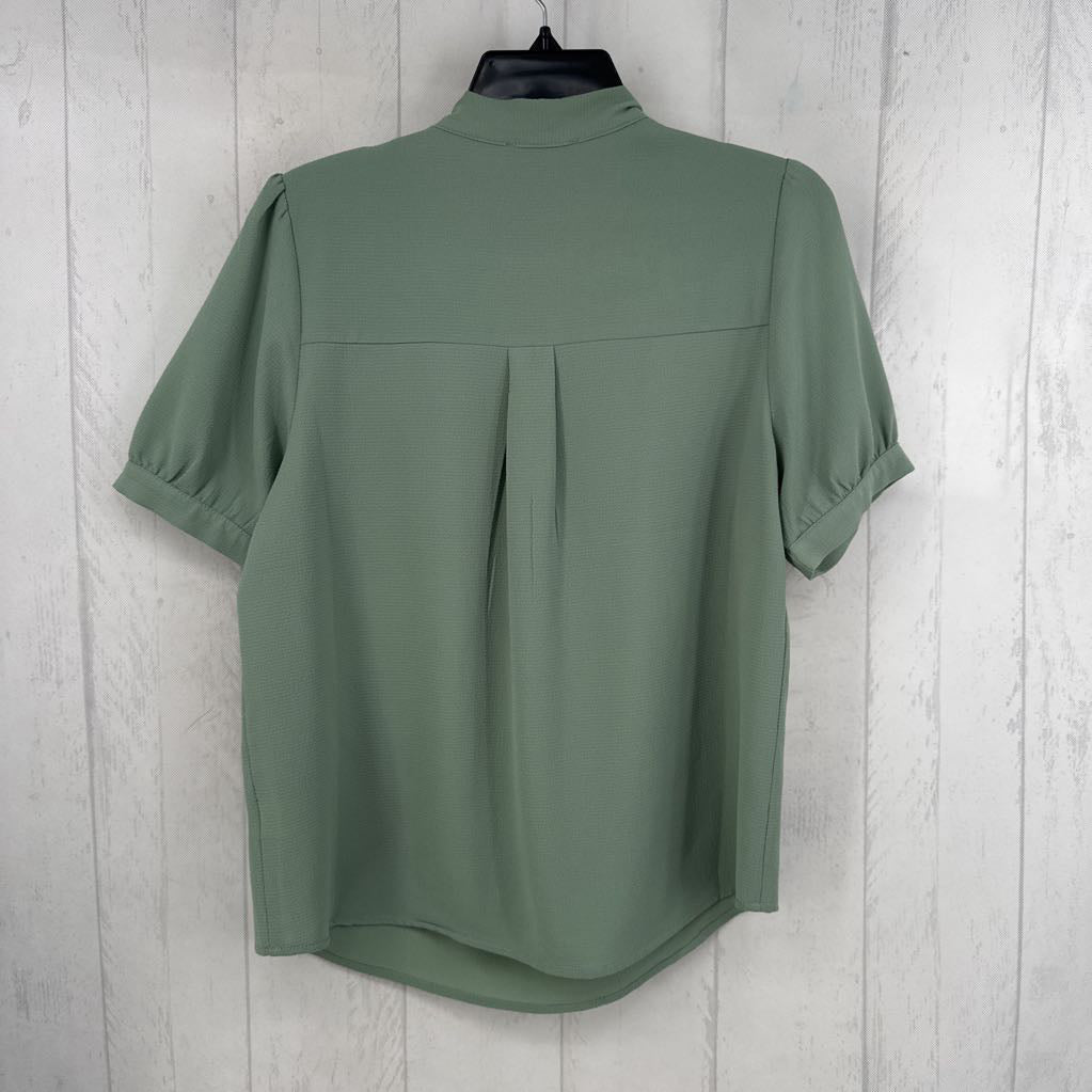 L tie-front s/s top