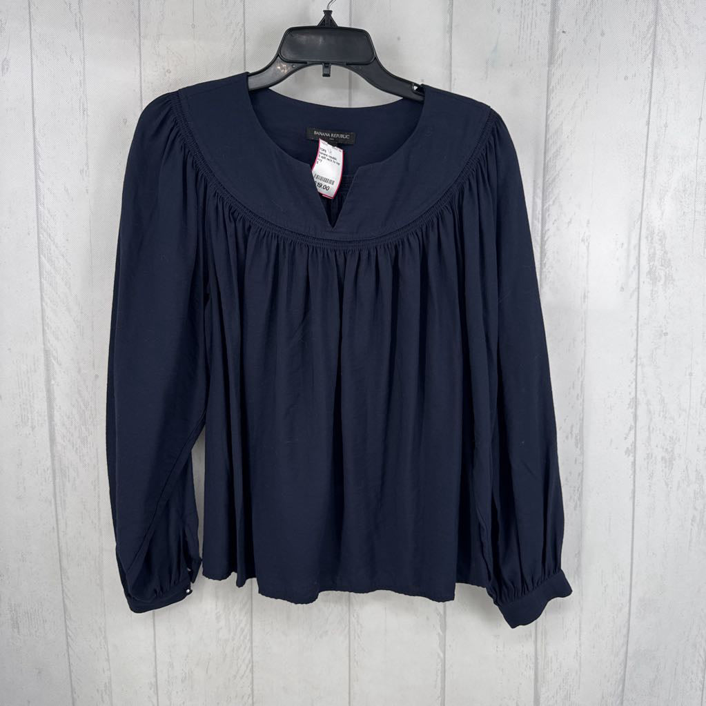 S split neck l/s top