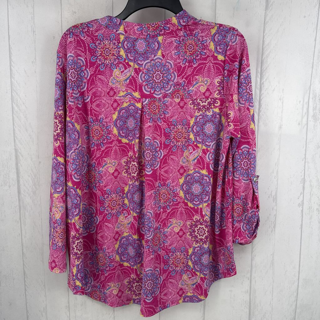 L split neck medallion print tab slv top