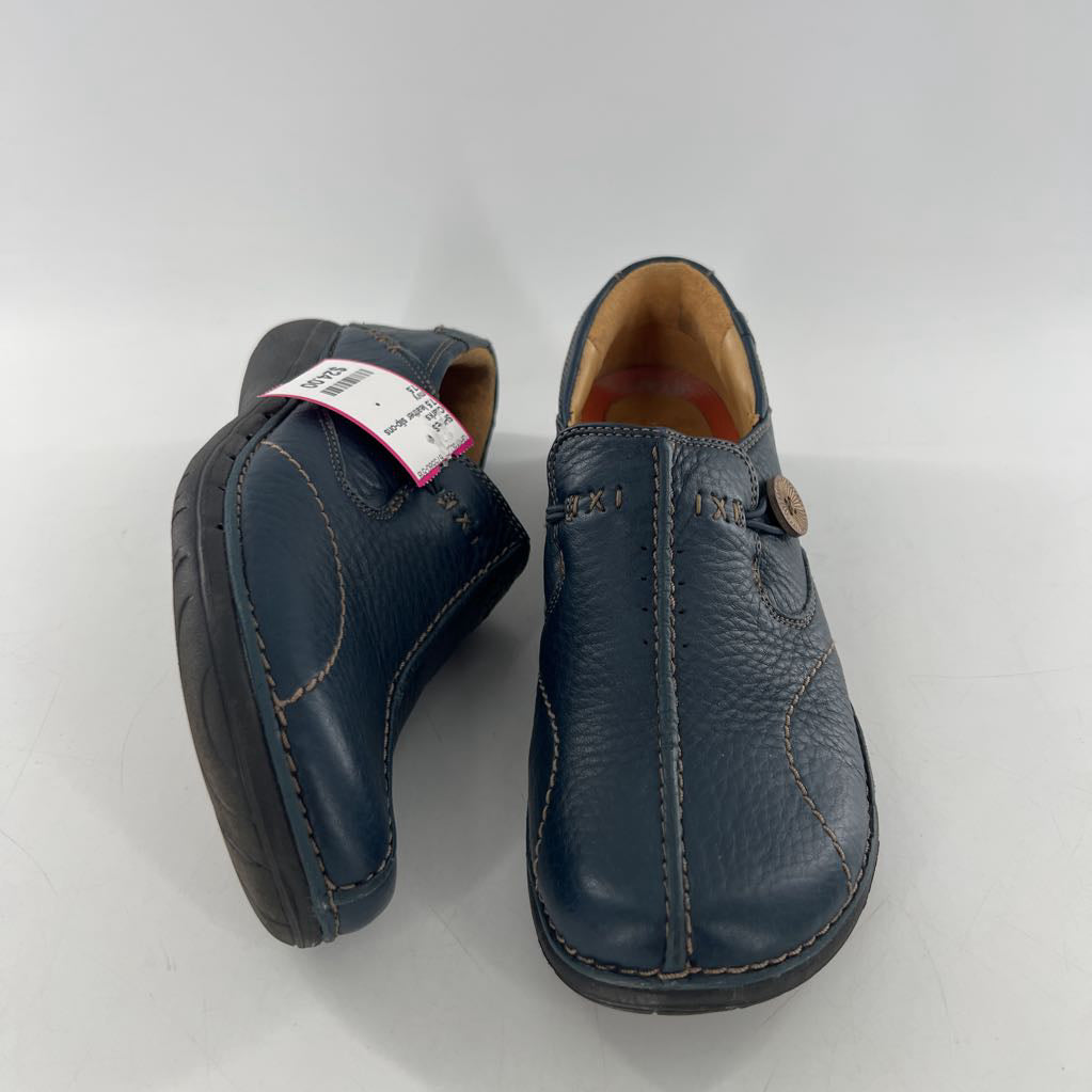 7.5 leather slip-ons