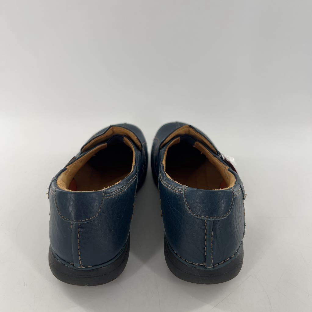 7.5 leather slip-ons