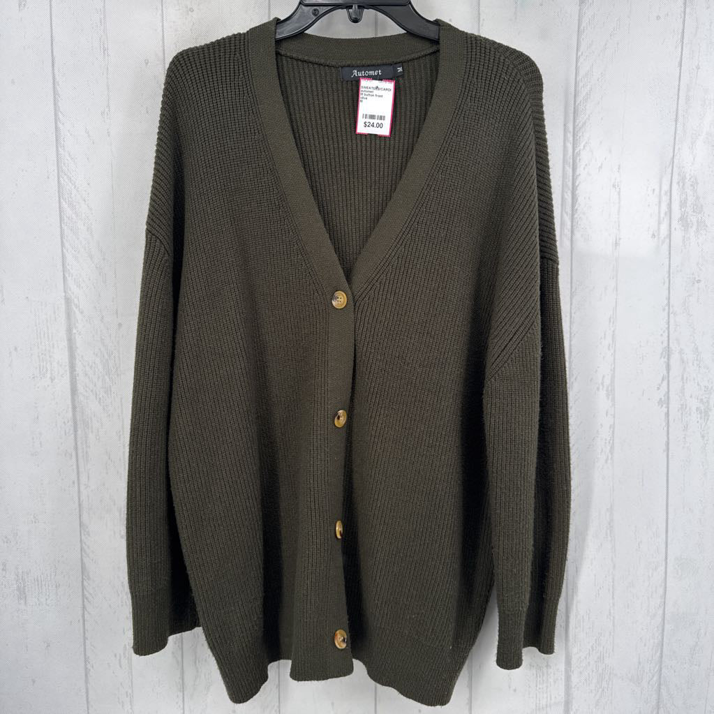 M button front cardi