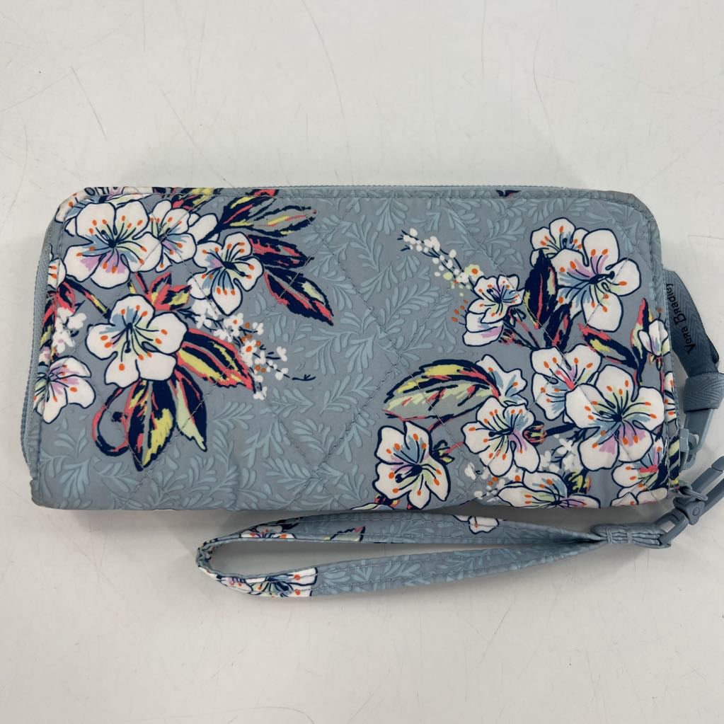 flo print quilted wallet/wristlet