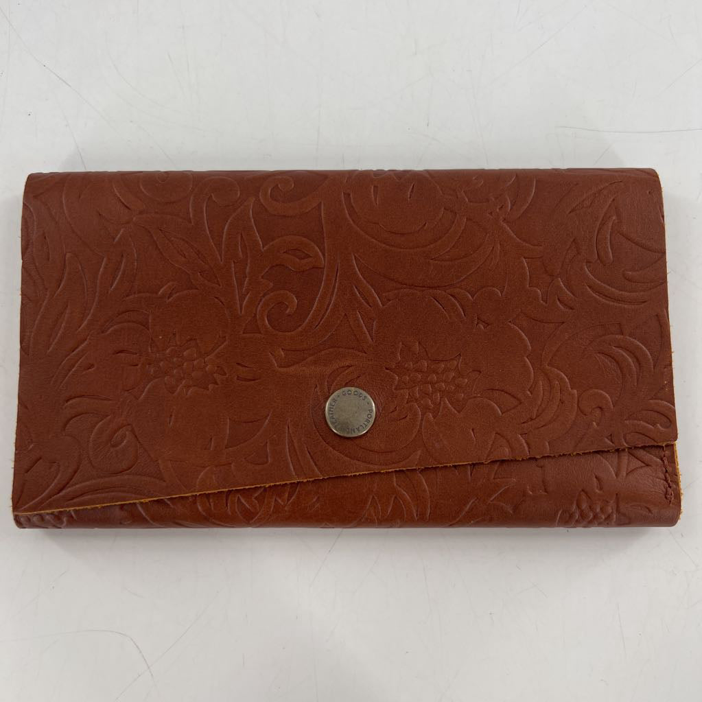 intricate floral & leaf print embossed tri-fold wallet