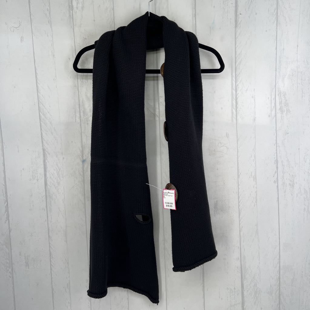 O/S knit scarf w/ button detail