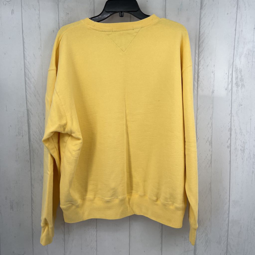 XL crewneck sweatshirt