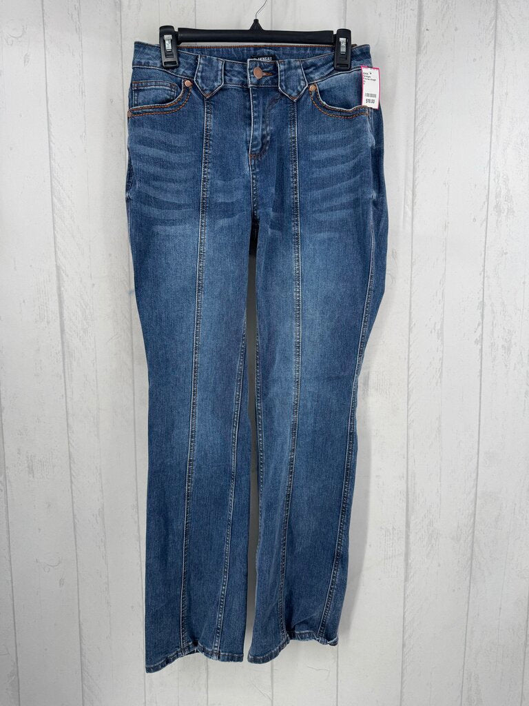 M hi-rise straight leg jean