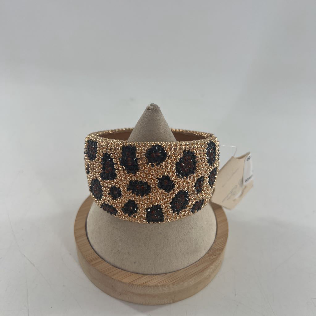 gold tone leopard thick bracelet