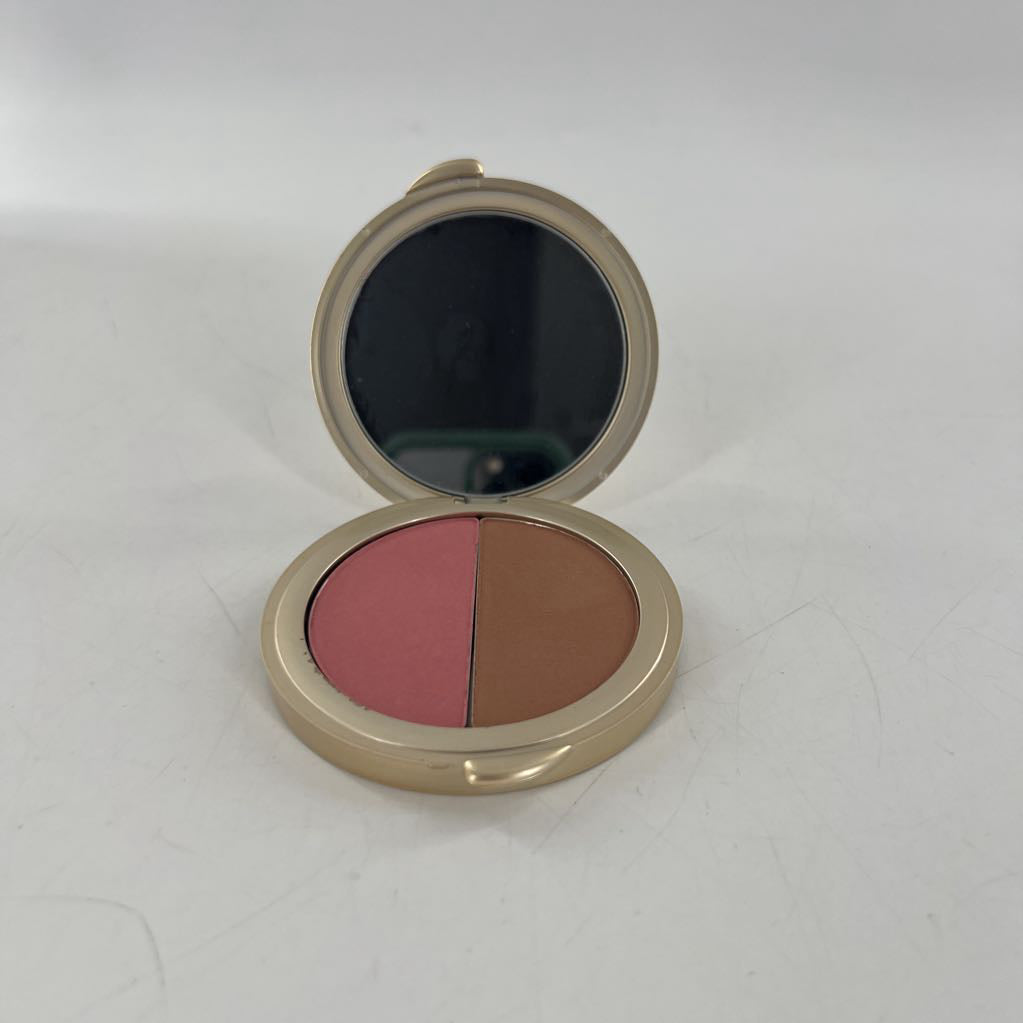 blush & bronzer due
