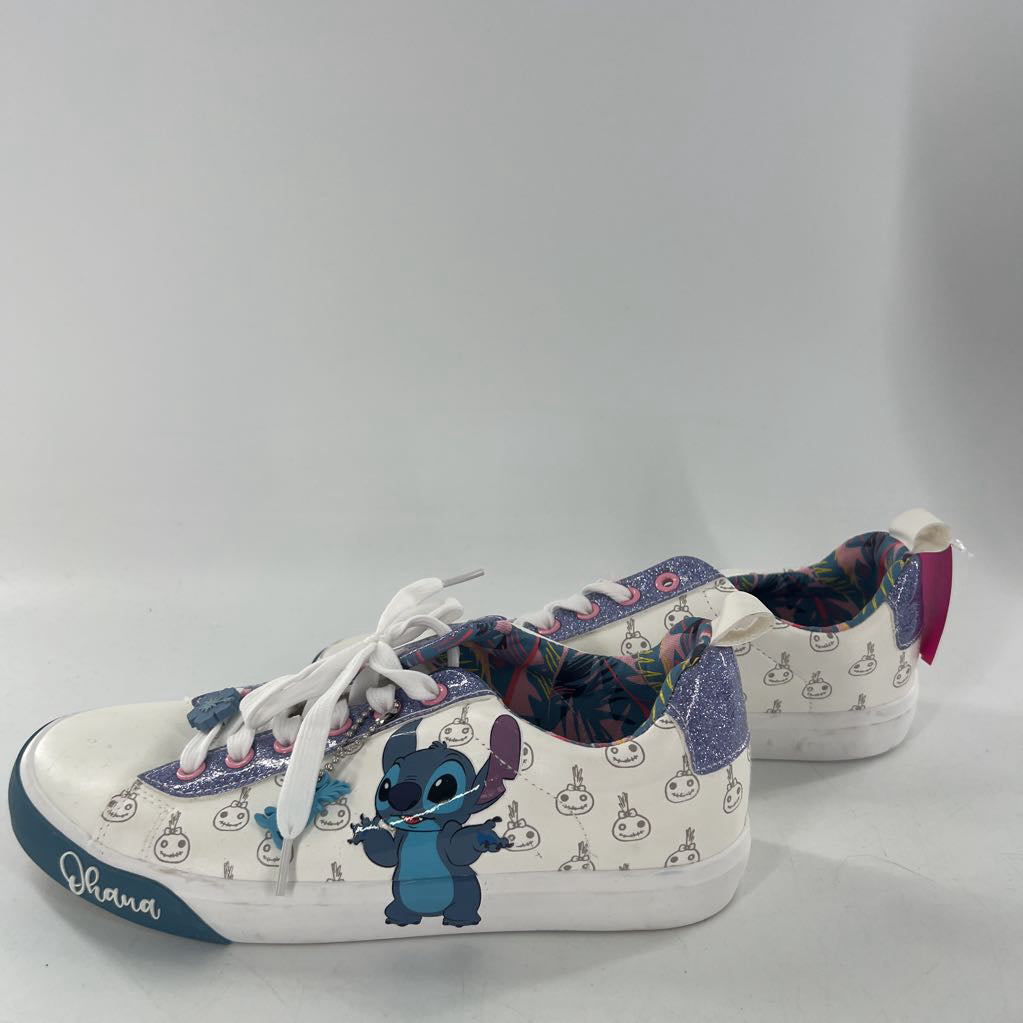 8 disney stitch lace-up sneaker