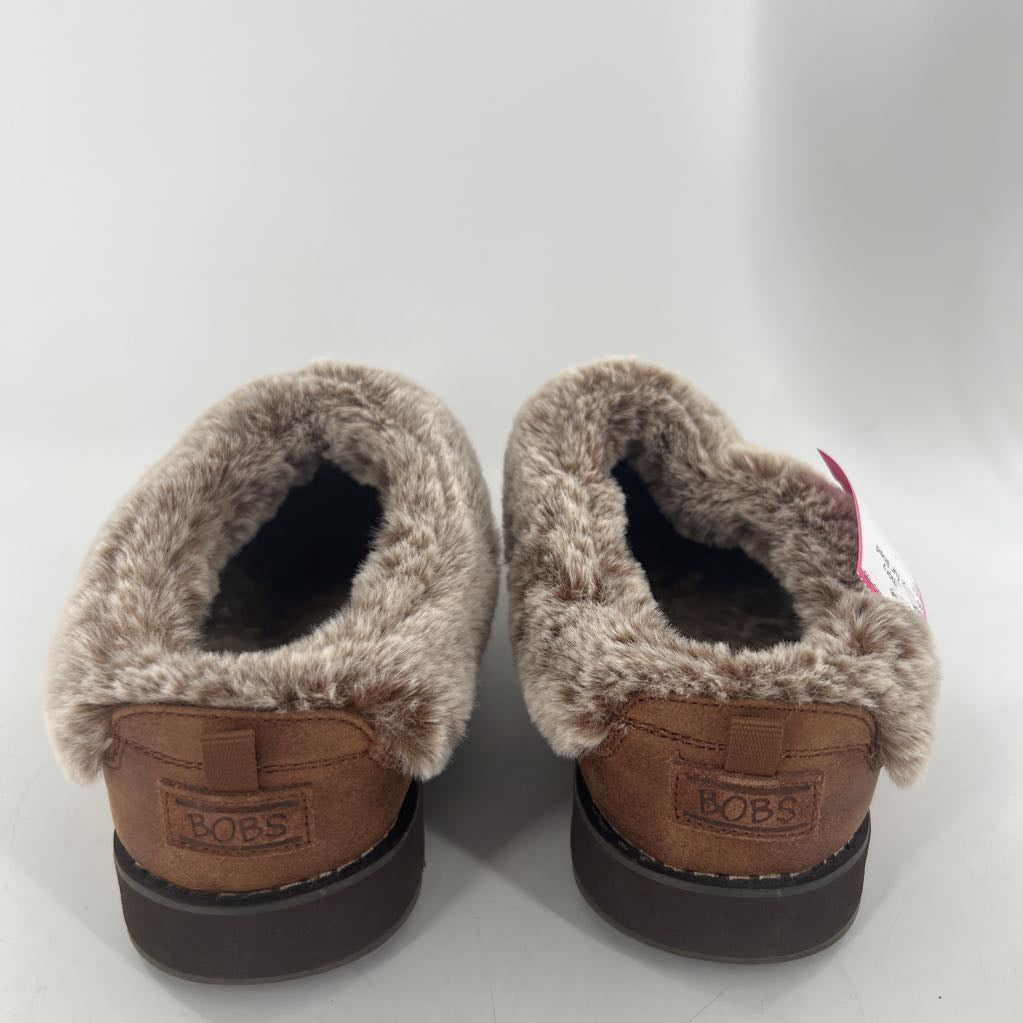 10 faux fur lined clog
