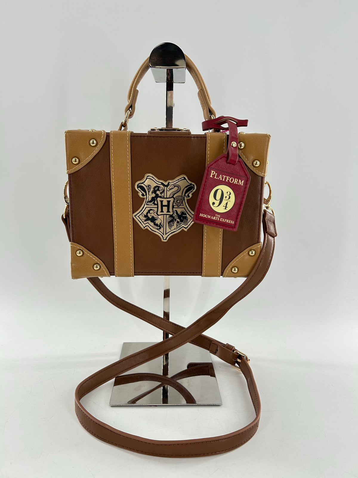 hogwarts luggage purse