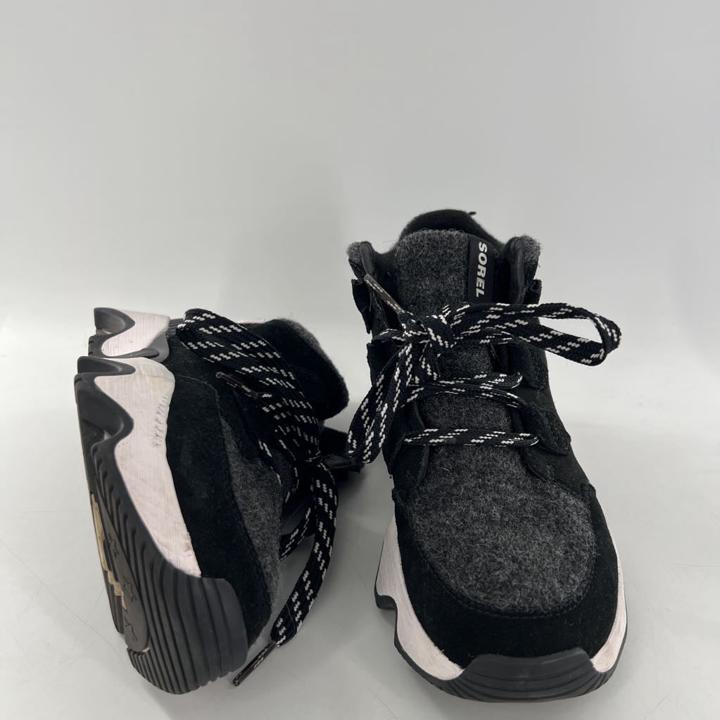 7.5 hiking boot