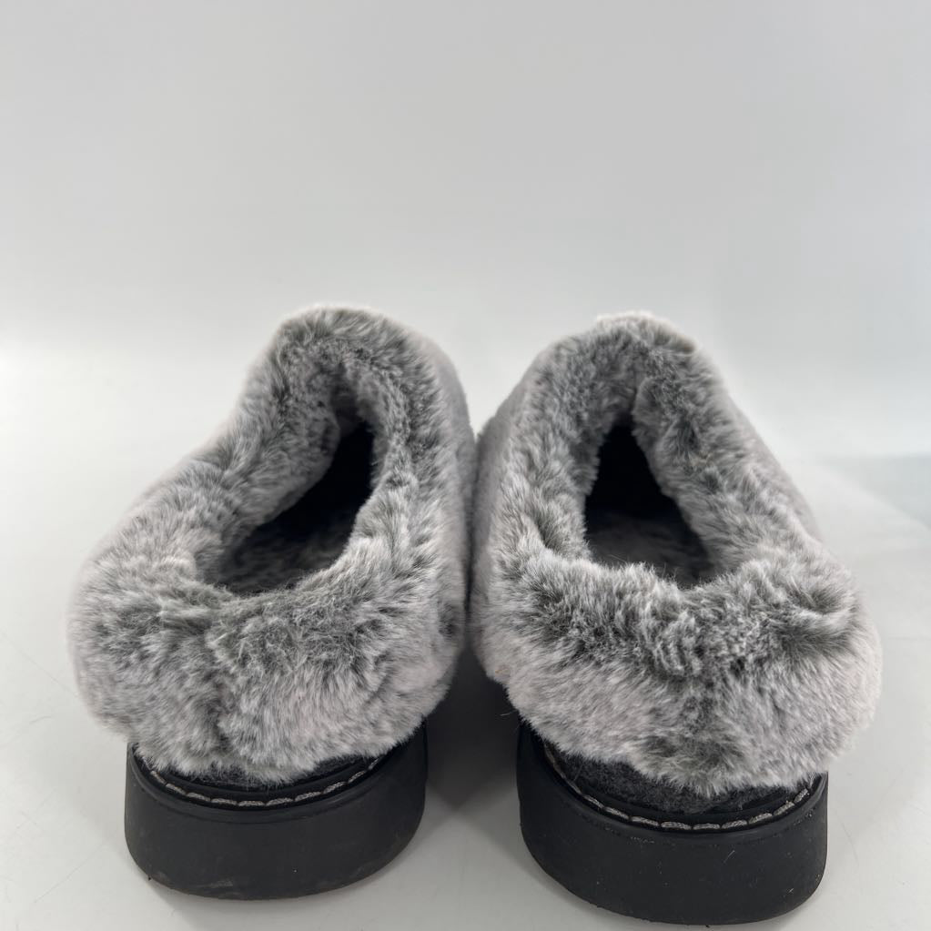 8 faux fur lined knit clogs