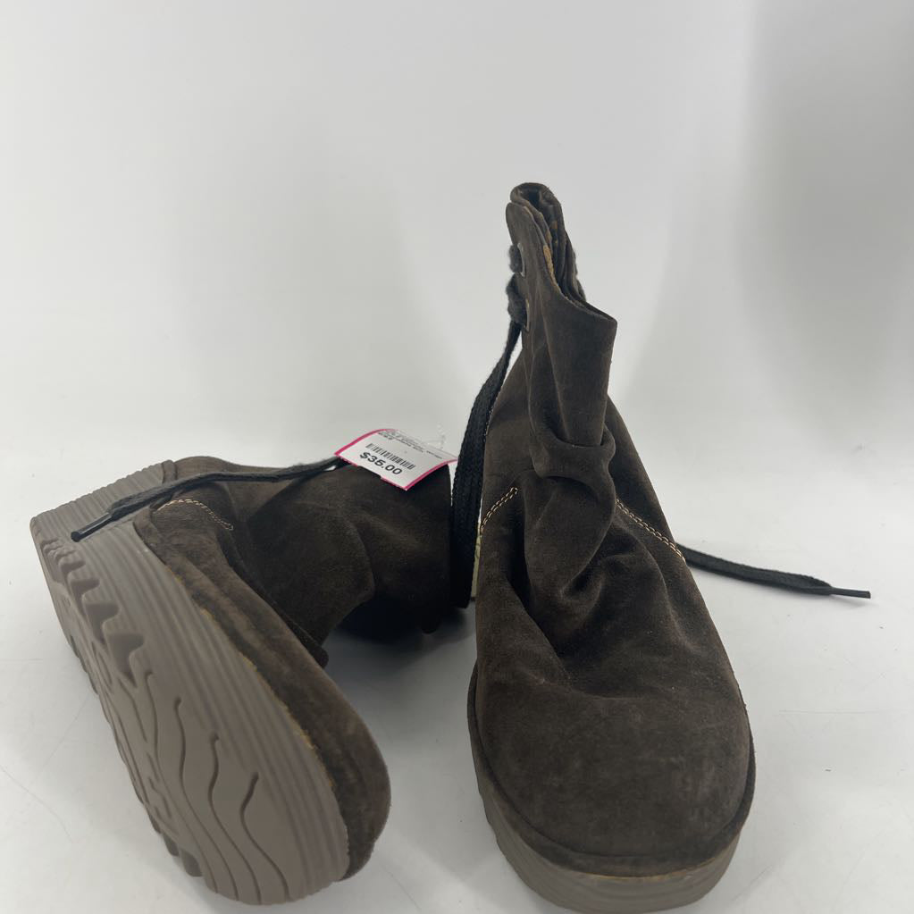 9/9.5 slouchy wrap around lace detail wedge ankle boots