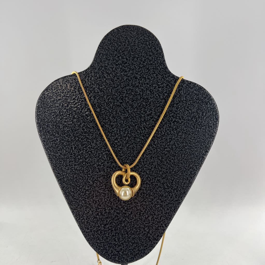 20" gold tone pearl heart pendant necklace