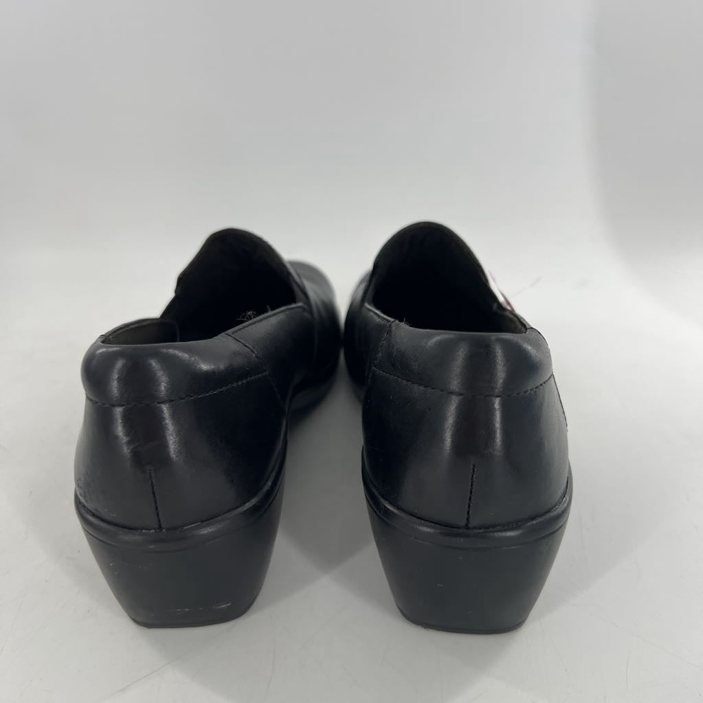 8 leather slip-ons
