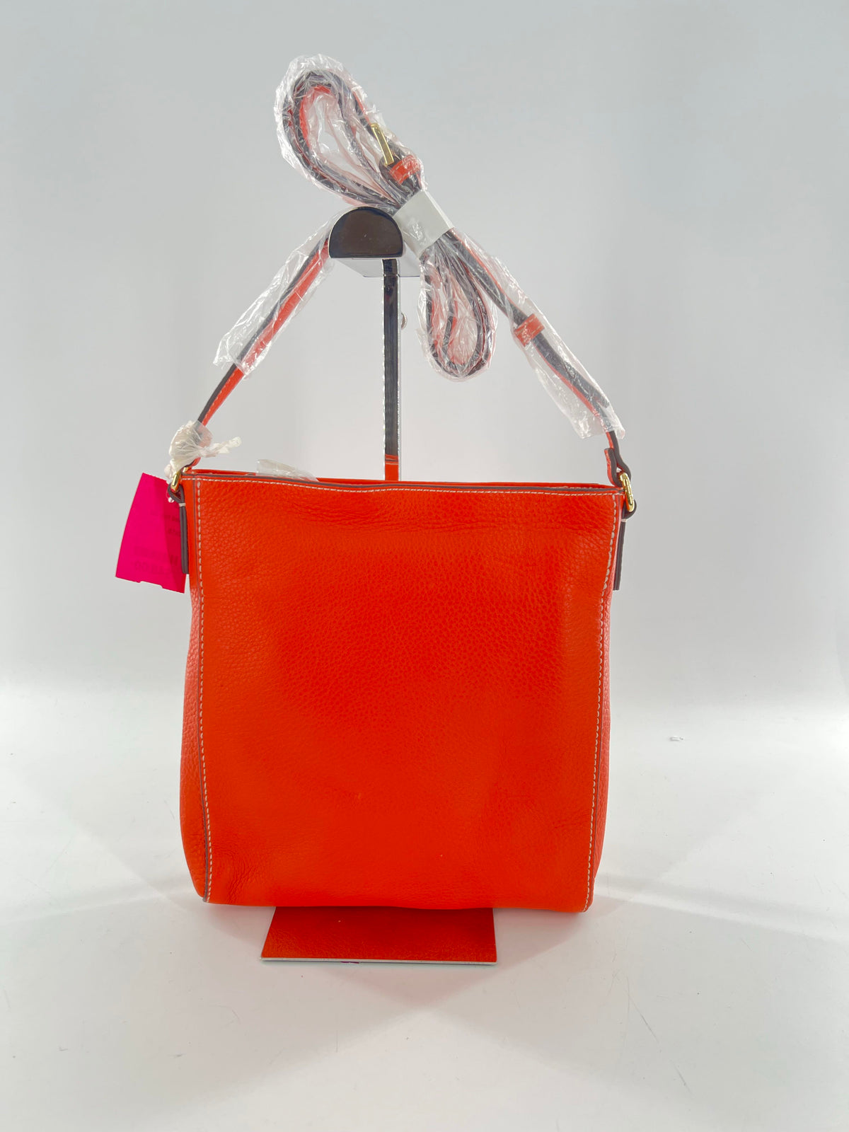 pebbled top zip crossbody w/ zip pocket