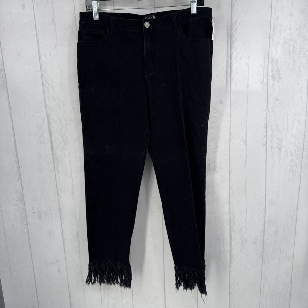 14 frayed hem skinny jean