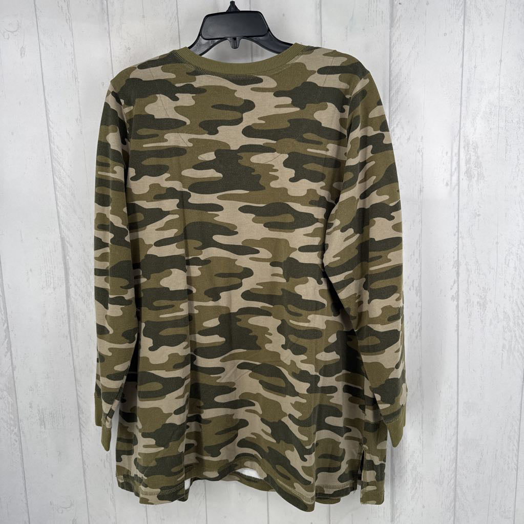 XL camo print v-neck sweatshirt