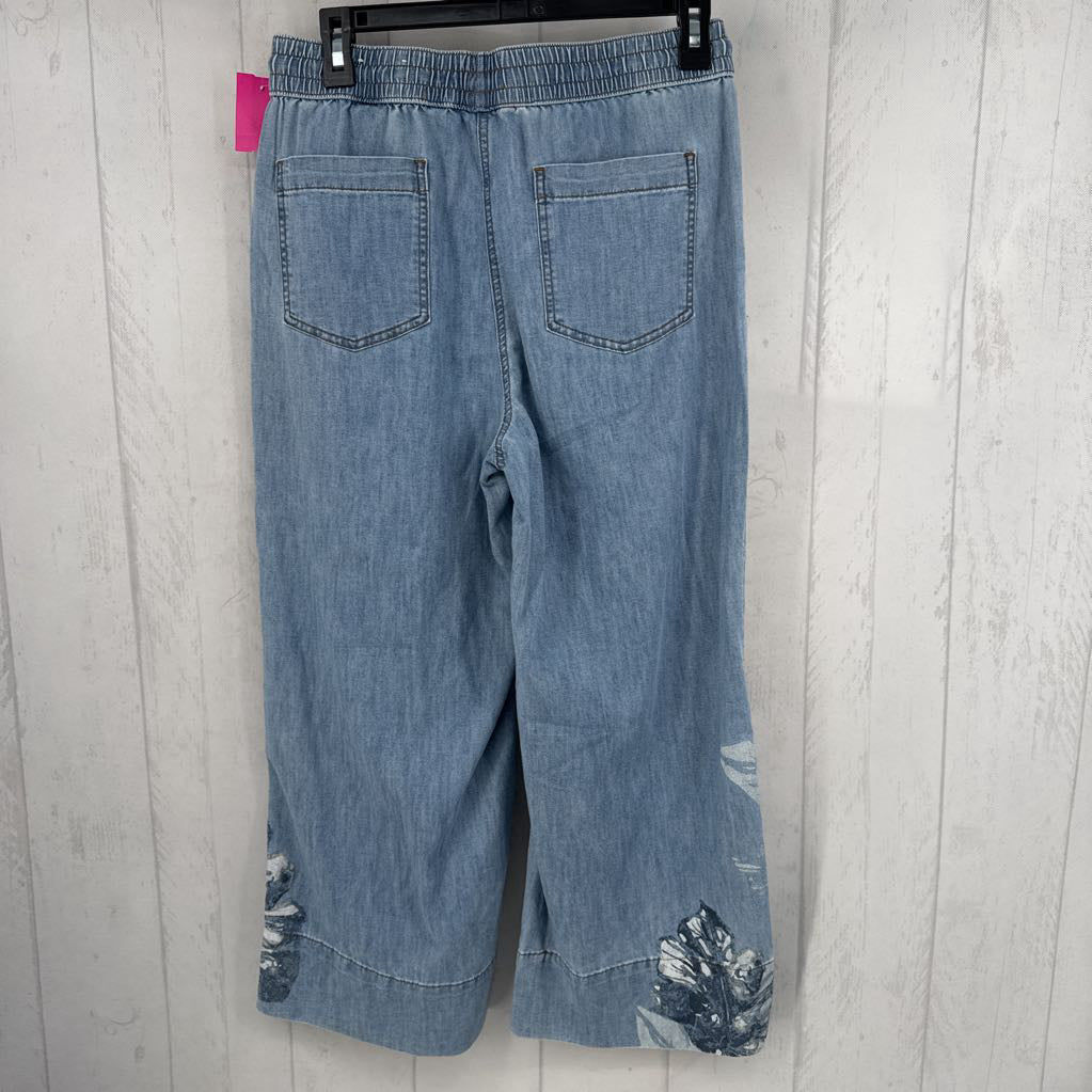 4 pull-on floral chambray pant