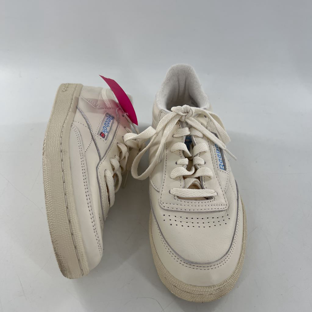 8.5 lace up sneakers