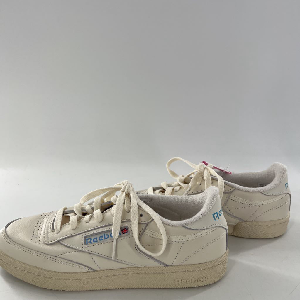 8.5 lace up sneakers