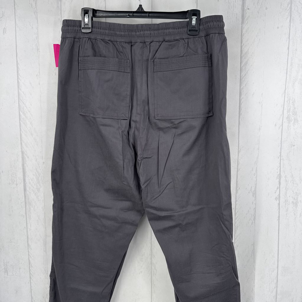 L pull-on twill pant