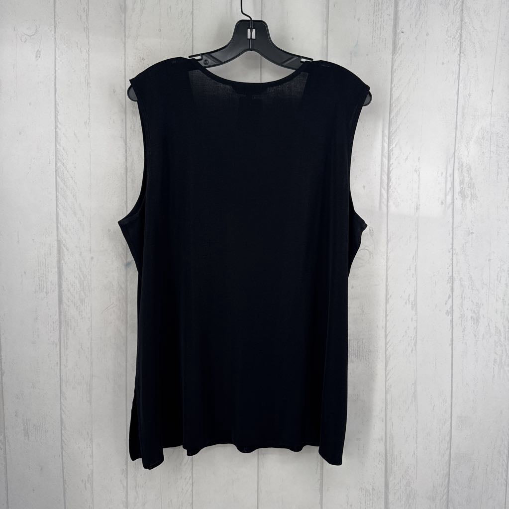 1X scoop neck knit tank