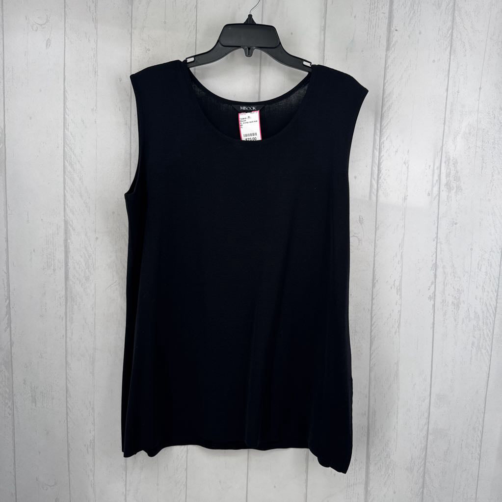 XL scoop neck knit tank