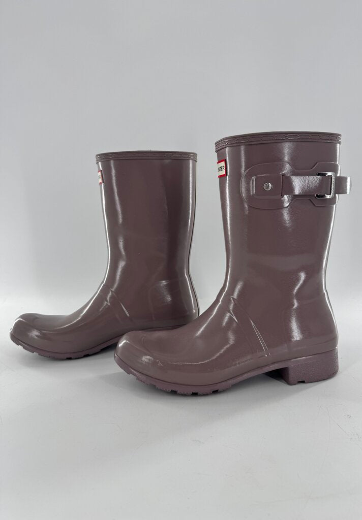 9 mid-calf rainboot