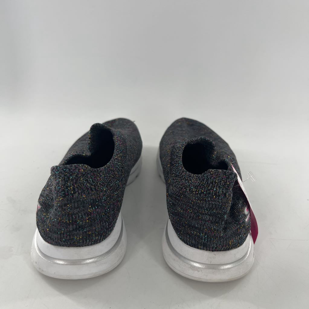 6 colorful knit slip-ons