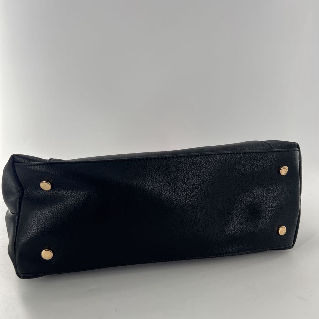 R99 vegan leather chain strap purse