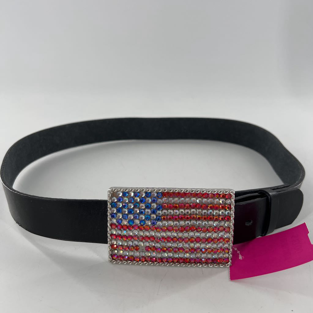 L black belt w/ embelished flag buckle