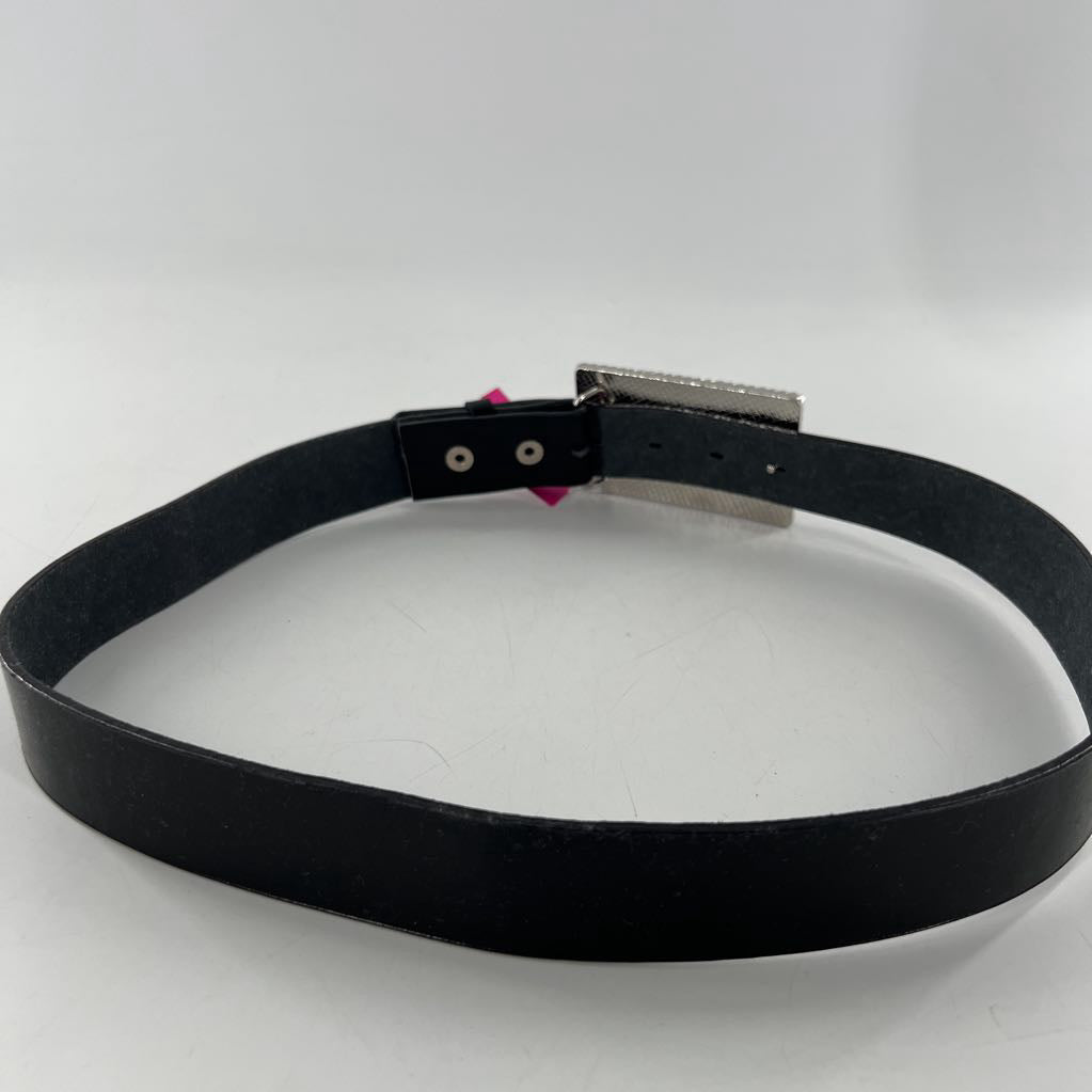 L black belt w/ embelished flag buckle