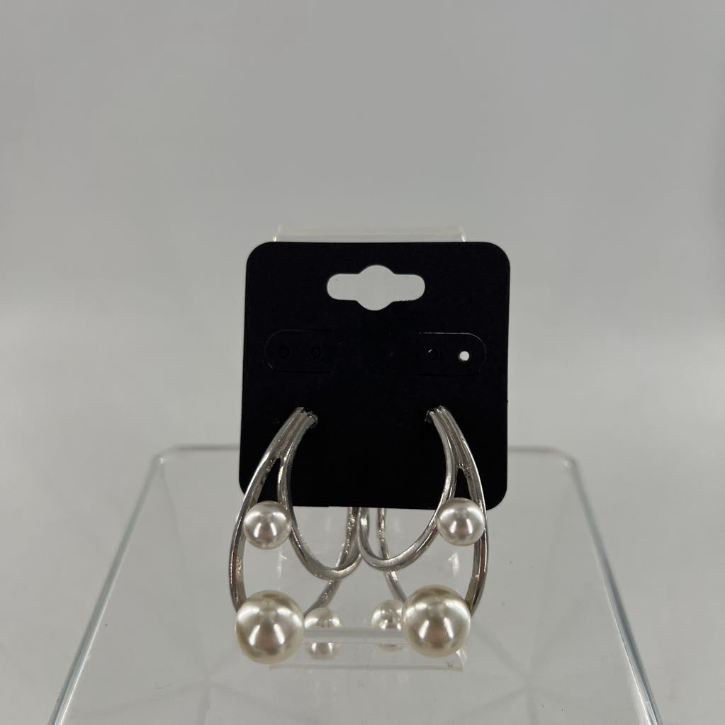silver pearl hoop earrings